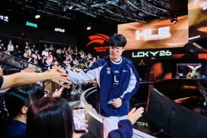 Zeus：BO5相比執著于1v1對線，更需要打出利他性的團隊配合