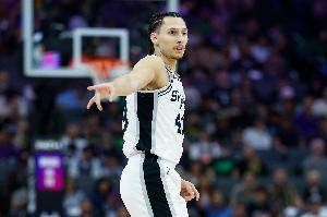 媒體人：林迪·沃特斯投射能力非常出色 但在NBA時比賽專注度不夠