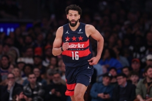最強釘子戶啊！吉爾NBA生涯6個賽季合計得到1094分 今天再度續(xù)約