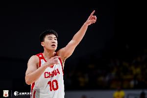 出場10分鐘領4犯！媒體人：王俊杰還是太年輕了 幾個犯規都沒必要