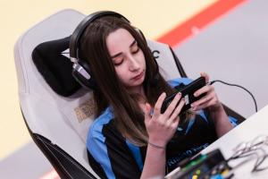MLBB女選手Asuna：Ame像電視劇男主角  臉龐輪廓完美得無懈可擊