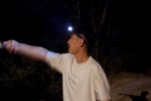 這是哪里呀？武磊曬休假照，夜爬+看日出