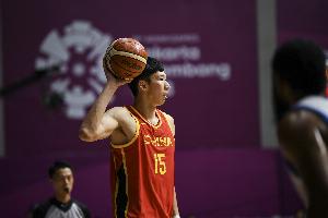 媒體人：周琦主動表態愿出戰亞運會 郭士強以沒參加夏訓為由拒絕