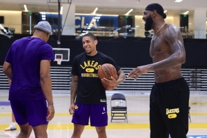媒體人：國家隊(duì)曾請知名NBA訓(xùn)練師來華 一堂課只給15分鐘把人氣走