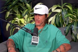 韋斯特：退役后坐在路邊喝了一杯酒 然后整整十年都沒有再站起來
