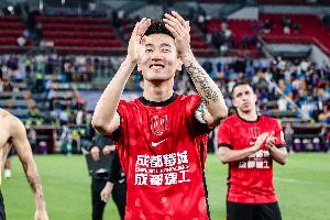 國足戰馬爾代夫首發6人效力成都蓉城，楊明洋、李揚國足首秀