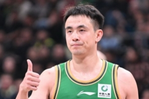 抽取膝蓋積液！趙繼偉曬康復視頻：中秋快樂 滿血復活！