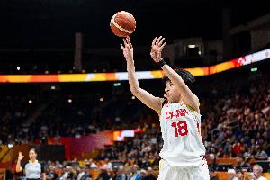 全場最佳！陳明伶13中10砍下20分5板4助2斷2帽 正負值+15