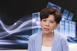 鄧亞萍：蒯曼今天的發揮簡直神勇，這場比賽雙方打得都非常好