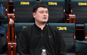 楊毅：說姚明任期內沒被充分支持 與女籃輸了沒用李夢一樣是胡話