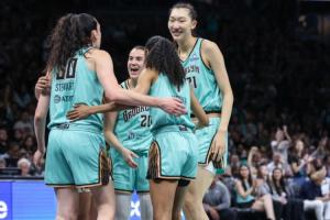 要黑八？斯圖爾特轟34+12+6率自由人1-0山貓 韓旭2中2貢獻5分2帽