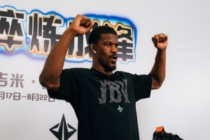庫里：中國行最驚訝的是大家多愛巴特勒 我很享受中國球迷的熱情