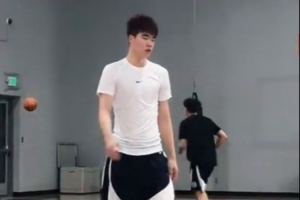 漸入佳境！經紀公司曬張懿趙杰在美高的訓練視頻：每天都進步1%