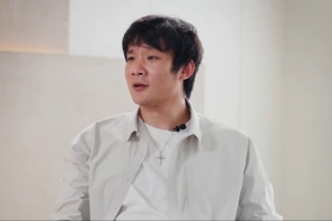 小丁：剛進國家隊和王治郅一屋 每晚9點半讓我睡覺&玩手機他嫌亮