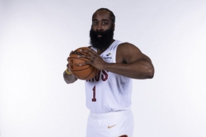 有牌面！NBA官方曬哈登定妝照：大胡子 第18個賽季！