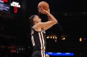 獨行俠主帥：里薩謝每天都在進步 NBA不會20歲就放棄一個球員
