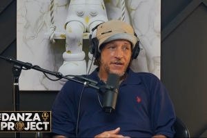德隆蒂：我和詹姆斯絕不是擦肩而過的泛泛之交 我們親如繼兄弟