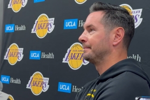 雷迪克：希望蒂耶羅&卡爾未來1-2年成長為真正的NBA輪換球員