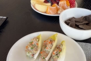 營養(yǎng)又健康！詹姆斯曬今日餐食：午睡過后的一點(diǎn)下午茶