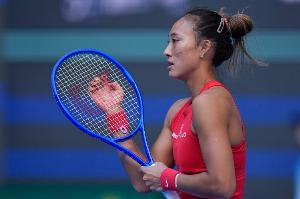 鄭欽文首盤錯失5個破發點，搶七7-6（3）獲勝先下一城