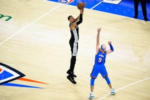 現在的NBA 是不是“會投三分”比什么都重要？