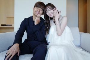 甜妹天花板久保建英新婚妻子：童星出道甜美可愛，粉絲超百萬
