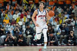 郭艾倫：不想就這么結束職業生涯 我會努力再試一試
